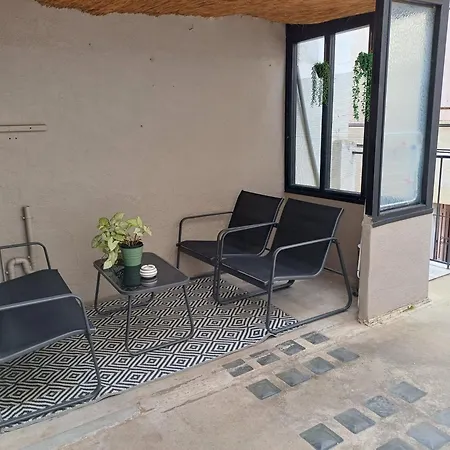 Maison De Village Au Centre De Jusqu'a 5 Personnes Et 1 Bebe Daire *