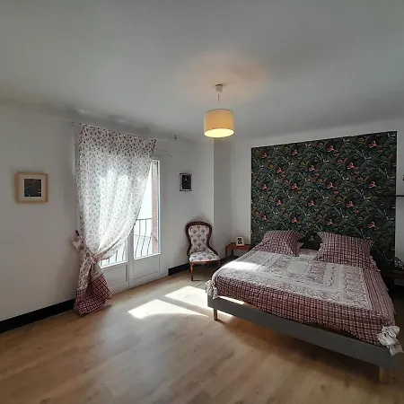 Daire Maison De Village Au Centre De Jusqu'a 5 Personnes Et 1 Bebe Thuir