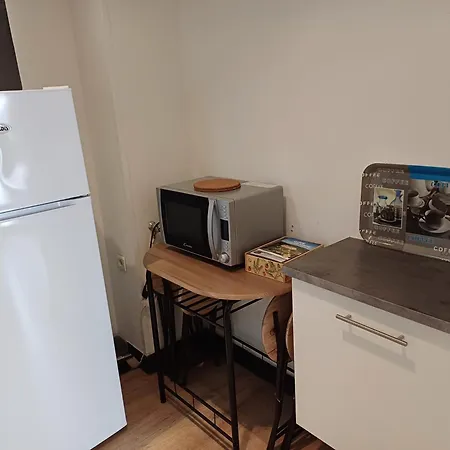 Daire Maison De Village Au Centre De Jusqu'a 5 Personnes Et 1 Bebe Thuir