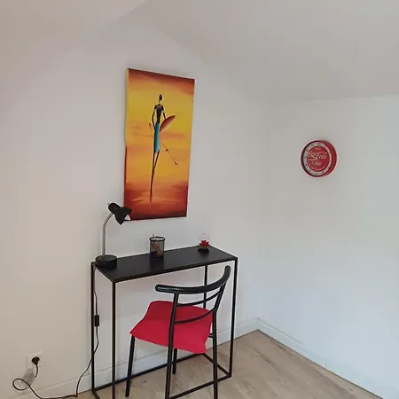 Maison De Village Au Centre De Jusqu'a 5 Personnes Et 1 Bebe * Thuir