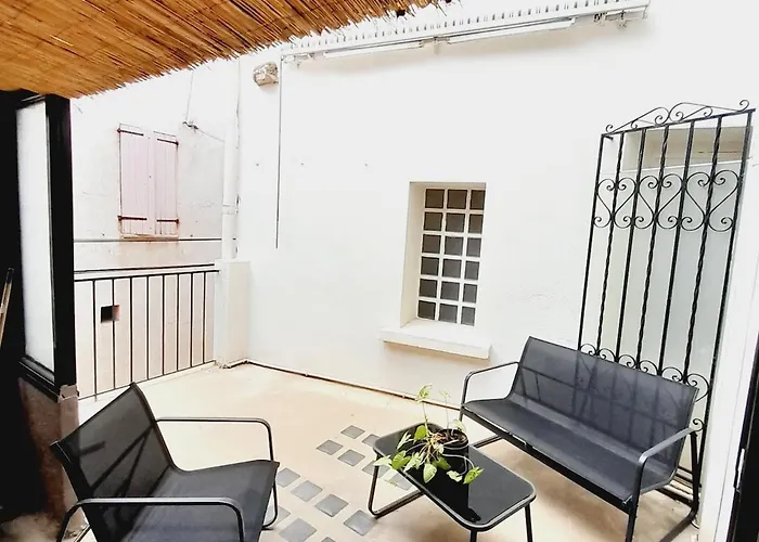 Maison De Village Au Centre De Jusqu'à 5 Personnes Et 1 Bébé Appartement *