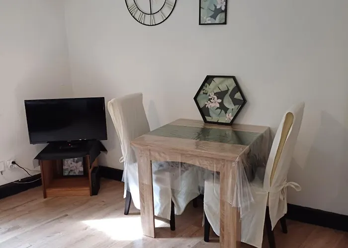 Maison De Village Au Centre De Jusqu'à 5 Personnes Et 1 Bébé Appartement Thuir